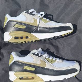 Air Max 90 Neutral Olive side profile